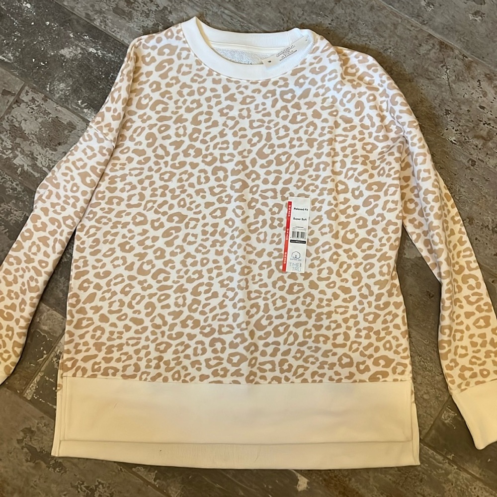 Relaxed fit super soft sweatshirt
